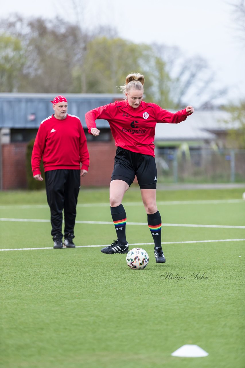 Bild 172 - Co-Trainerin der Frauen Nationalmannschaft Britta Carlson in Wahlstedt